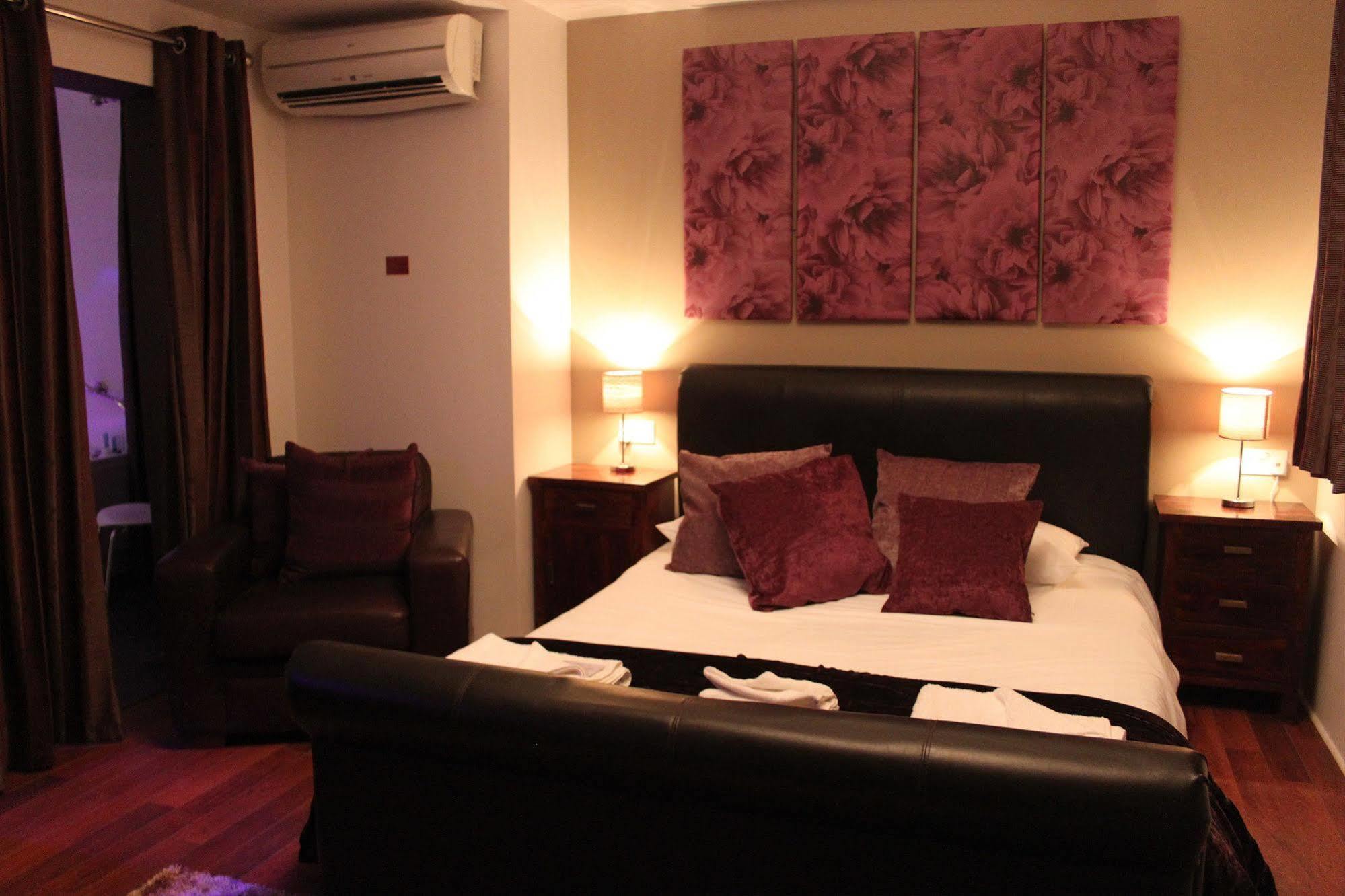 Leaside Hotel Luton  Eksteriør bilde